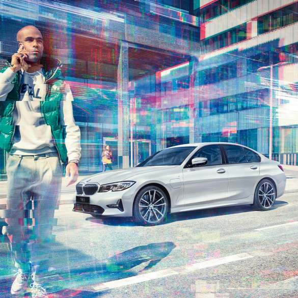 Седан BMW 3 серии, салон G20 Крупный план места водителя седана BMW 3 серии G20.