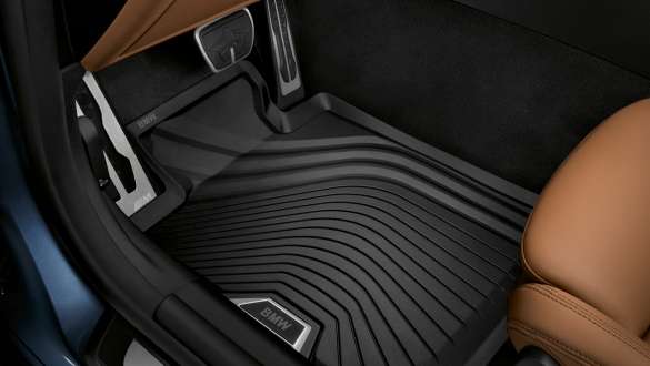 Всепогодные коврики BMW Floor Liner, передние, BMW 4 серии Coupe G22 2020, крупным планом Всепогодные коврики BMW Floor Liner, передние, BMW 4 серии Coupe G22 2020
