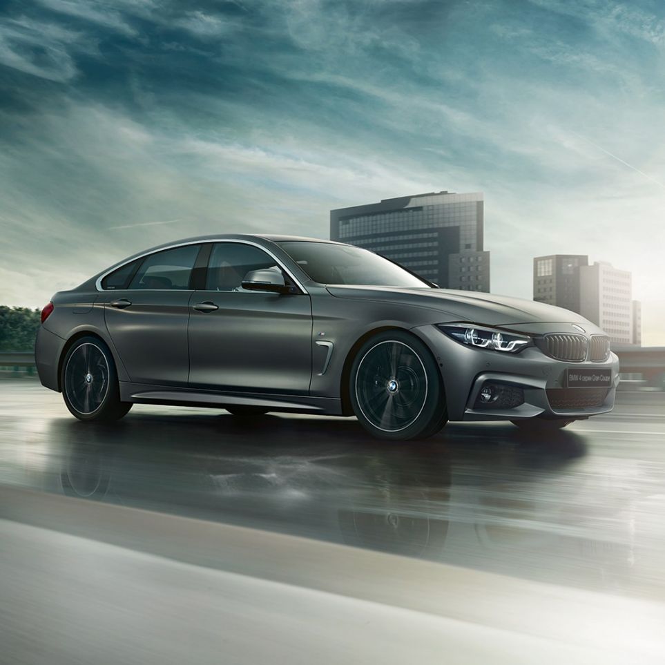 BMW 4 серии Гран Купе в движении BMW 4 серии Гран Купе в движении