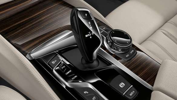 Органы управления, интерьер BMW 5 серии G30 Органы управления с отделкой «Глянцевый Черный» BMW 5 серии G30 (рестайлинг 2020 года), интерьер