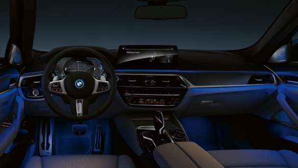 Комфортная подсветка салона BMW 5 серии G30 Комфортная подсветка салона BMW 5 серии G30 (рестайлинг 2020 года), интерьер