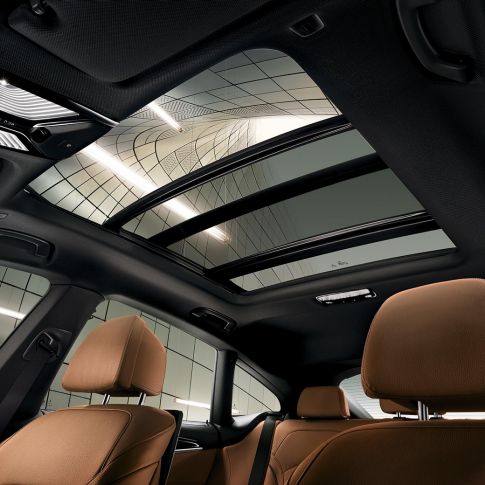BMW 6 серии Гран Туризмо, салон. BMW 6 серии Гран Туризмо, салон, интерьер, панорамная крыша.