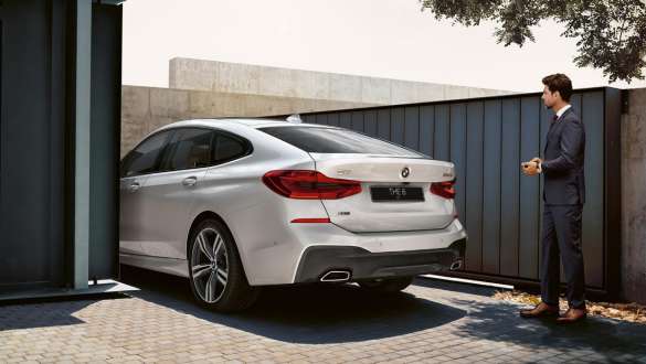 BMW 6 серии Гран Туризмо, функция парковки с дистанционным управлением. BMW 6 серии Гран Туризмо, функция парковки с дистанционным управлением, БМВ 6 ГТ.