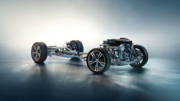 Система управления подвеской Executive Drive BMW 6 серии GT G32 2020 года Система управления подвеской Executive Drive BMW 6 серии GT G32 2020 года, вид спереди с поворотом в три четверти, подвеска