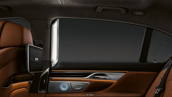 BMW 7 серии: подсветка Ambient Ligh BMW 7 серии: подсветка Ambient Ligh в интерьере