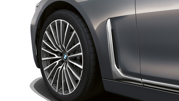 BMW 7 серии: воздуховод BMW 7 серии: воздуховод крупным планом