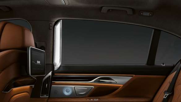 BMW 7 серии: подсветка Ambient Ligh BMW 7 серии: подсветка Ambient Ligh в интерьере