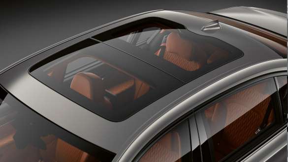 BMW 7 серии: панорамная стеклянная крыша BMW 7 серии: панорамная стеклянная крыша, вид сверху