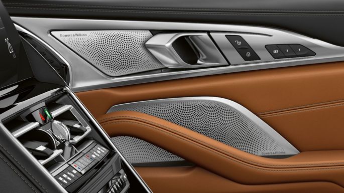 BMW M850i xDrive, интерьер, аудиосистема Bowers & Wilkins Diamond Surround Sound G14. BMW M850i xDrive, интерьер, аудиосистема Bowers & Wilkins Diamond Surround Sound G14.