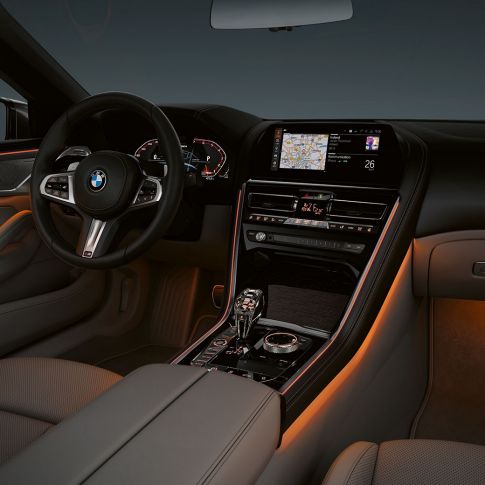 BMW M850i xDrive, интерьер, подсветка Ambient light G14. BMW M850i xDrive, интерьер, подсветка Ambient light G14.