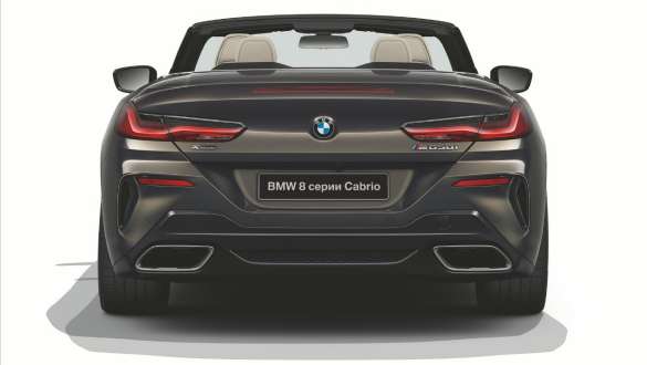 BMW M850i xDrive, металлик Серый Дравит, вид сзади, спортивная выхлопная система BMW M850i xDrive, металлик Серый Дравит, вид сзади, спортивная выхлопная система