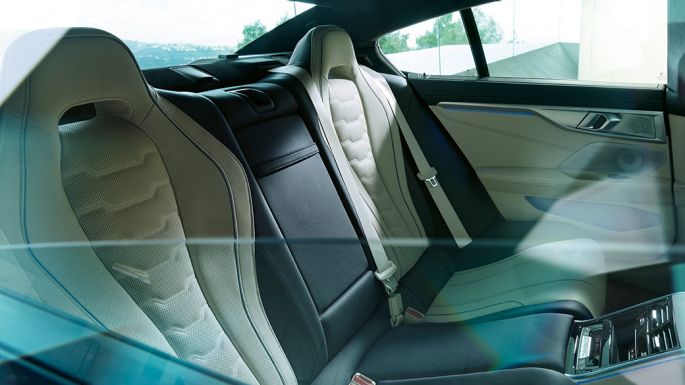 Дизайн задней части салона G16 BMW 8 серии Gran Coupe: дизайн задней части салона G16