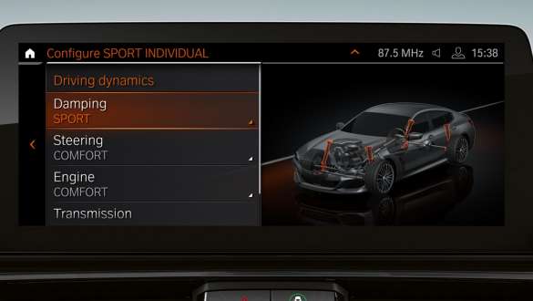 Адаптивная подвеска M BMW 8 серии Gran Coupe G16 LCI Facelift 2022 Адаптивная подвеска M BMW 8 серии Gran Coupe G16 LCI Facelift 2022, салон, центральный дисплей крупным планом