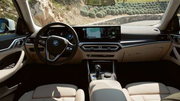 Кокпит BMW i4 G26 2021 Копит BMW i4 G26 2021, вид интерьера