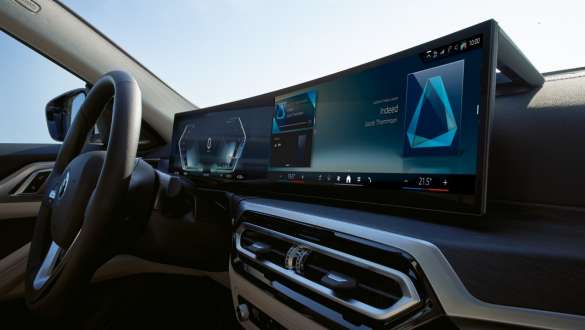 Изогнутый дисплей BMW, BMW i4 G26 2021 Изогнутый дисплей BMW BMW i4 G26 2021, центральный дисплей, салон
