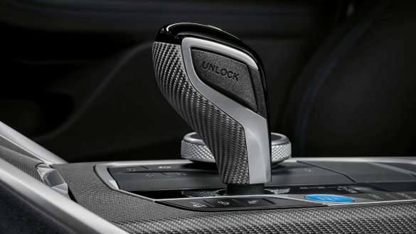 Рычаг селектора M Performance с отделкой алькантарой BMW i4 eDrive40 G26 2021 Рычаг селектора M Performance с отделкой алькантарой BMW i4 eDrive40 G26 2021
