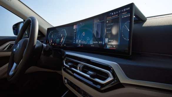 Изогнутый дисплей BMW, BMW i4 G26 2021 Изогнутый дисплей BMW BMW i4 G26 2021, центральный дисплей, салон