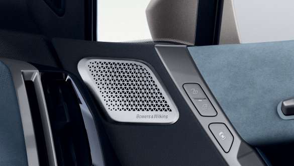 Bowers & Wilkins Diamond Surround Sound System электрического SUV BMW iX M60 i20 2022, электромобиль Электрический SUV BMW iX M60 i20 2022, электромобиль, аудиосистема Bowers & Wilkins Diamond Surround Sound