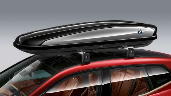 Оригинальный багажный бокс BMW 520 цвета "Черный"/"Серебристый Титан", BMW iX M60 i20 2022 Электрический SUV BMW iX M60 i20 2022, электромобиль, оригинальный верхний багажный бокс BMW 520 цвета "Черный"/"Серебристый Титан"