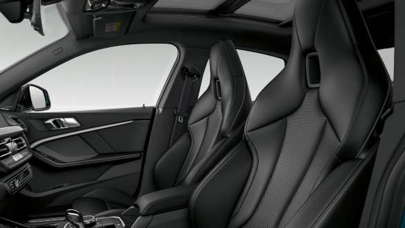 Спортивные сиденья M модели BMW M235i xDrive Gran Coupé Спортивные сиденья M модели BMW M235i xDrive Gran Coupé, F44, интерьер