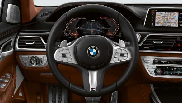 Спортивное кожаное рулевое колесо M BMW M760Li xDrive, рулевое колесо