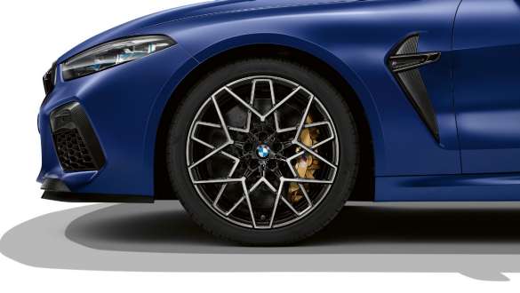 Тормоза M с возможностью регулирования тормозного усилия. BMW M8 Coupe Competition с тормозами M с возможностью регулирования тормозного усилия.