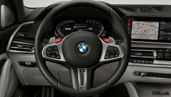 BMW X5 M Competition с системой M Servotronic BMW X5 M Competition F95 2020 МГ с системой M Servotronic, место водителя