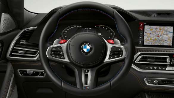 BMW X6 M Competition с системой M Servotronic BMW X6 M Competition F96 2020 МГ, SUV, с системой M Servotronic, место водителя