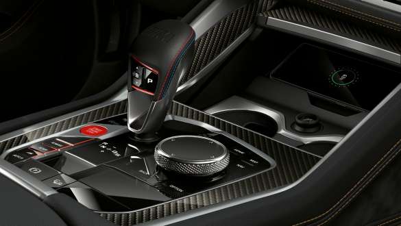 BMW X6 M Competition с коробкой передач M Steptronic 8-ступенчатая коробка передач M Steptronic с функцией Drivelogic модели BMW X6 M Competition F96 2020 МГ, SUV, интерьер