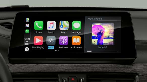 BMW X1, подготовка к Apple CarPlay®. BMW X1, интерьер с подготовкой к Apple CarPlay® – дисплеи и органы управления.