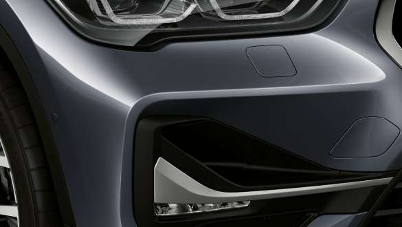BMW X1, светодиодные противотуманные фары. BMW X1, крупный план светодиодных противотуманных фар.