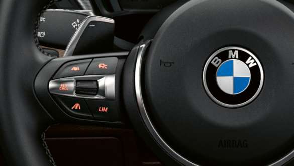 Кожаный руль BMW X2 F39. Кожаный руль в салоне BMW X2 2018 F39.