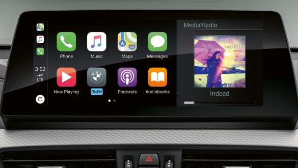 Apple CarPlay® BMW X2 F39. Apple CarPlay® в интерьере BMW X2 2018 F39.