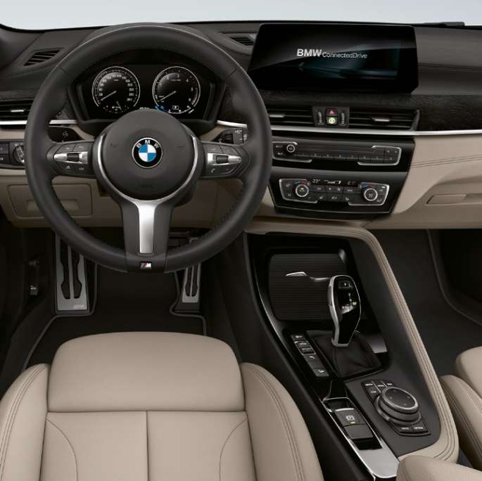 BMW X2 sDrive20i model M Sport X, кожаный салон. BMW X2 sDrive20i model M Sport X 2018 F39, дизайн кожаного салона.