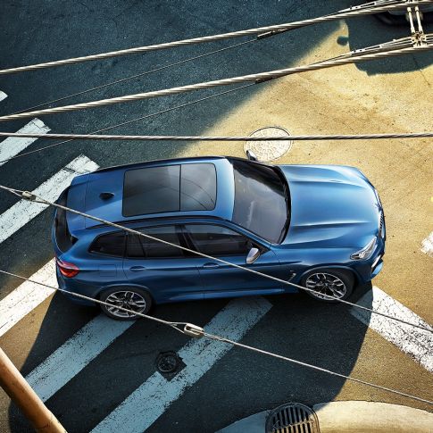 BMW X3 M40i вид сверху BMW X3 M40i вид сверху