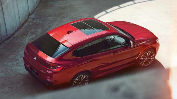 BMW X4 SUV G02 с высоты птичьего полета BMW X4 M40i SUV G02, Flamenco Red brilliant, с высоты птичьего полета