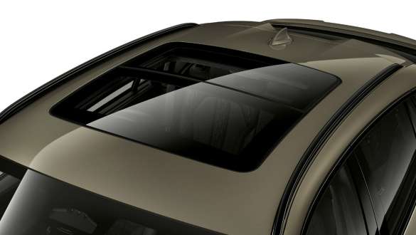 BMW X6 SUV G06, панорамная стеклянная крыша BMW X6 SUV G06, крупный план панорамной стеклянной крыши
