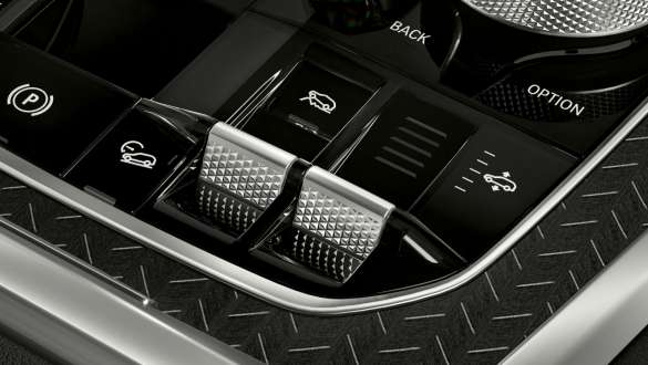 BMW X6, интерьер, режимы движения по бездорожью BMW X6, фотография интерьера с фокусировкой на режимах движения по бездорожью