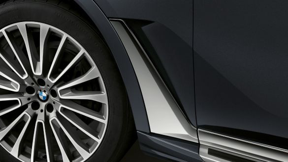 Воздуховод BMW X7: крупный план воздуховода