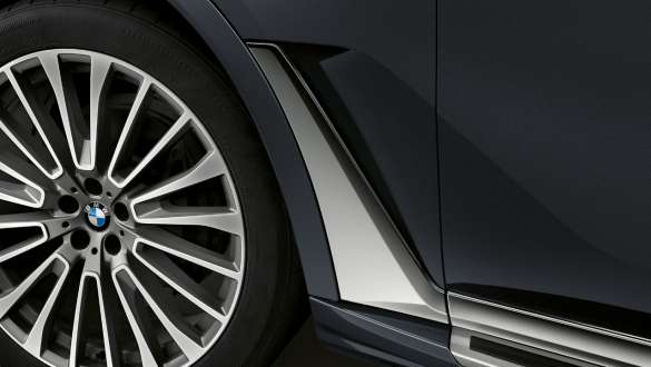 Воздуховод BMW X7: крупный план воздуховода