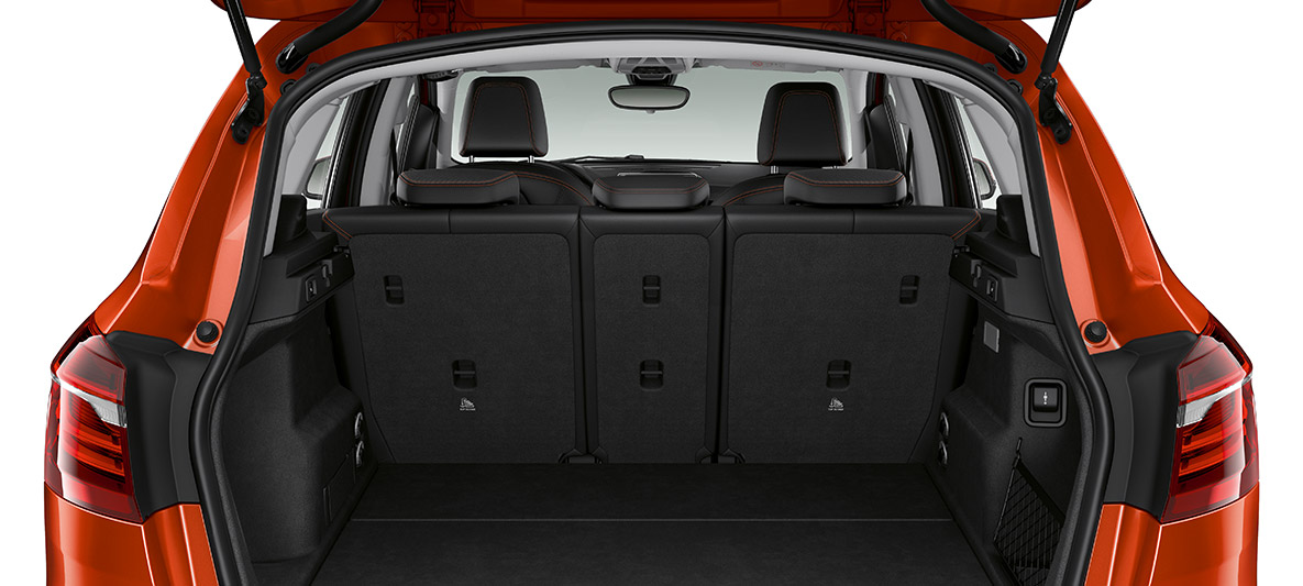 BMW 2 серии Active Tourer, салон, багажник. BMW 2 серии Active Tourer, салон, багажник, внутри.