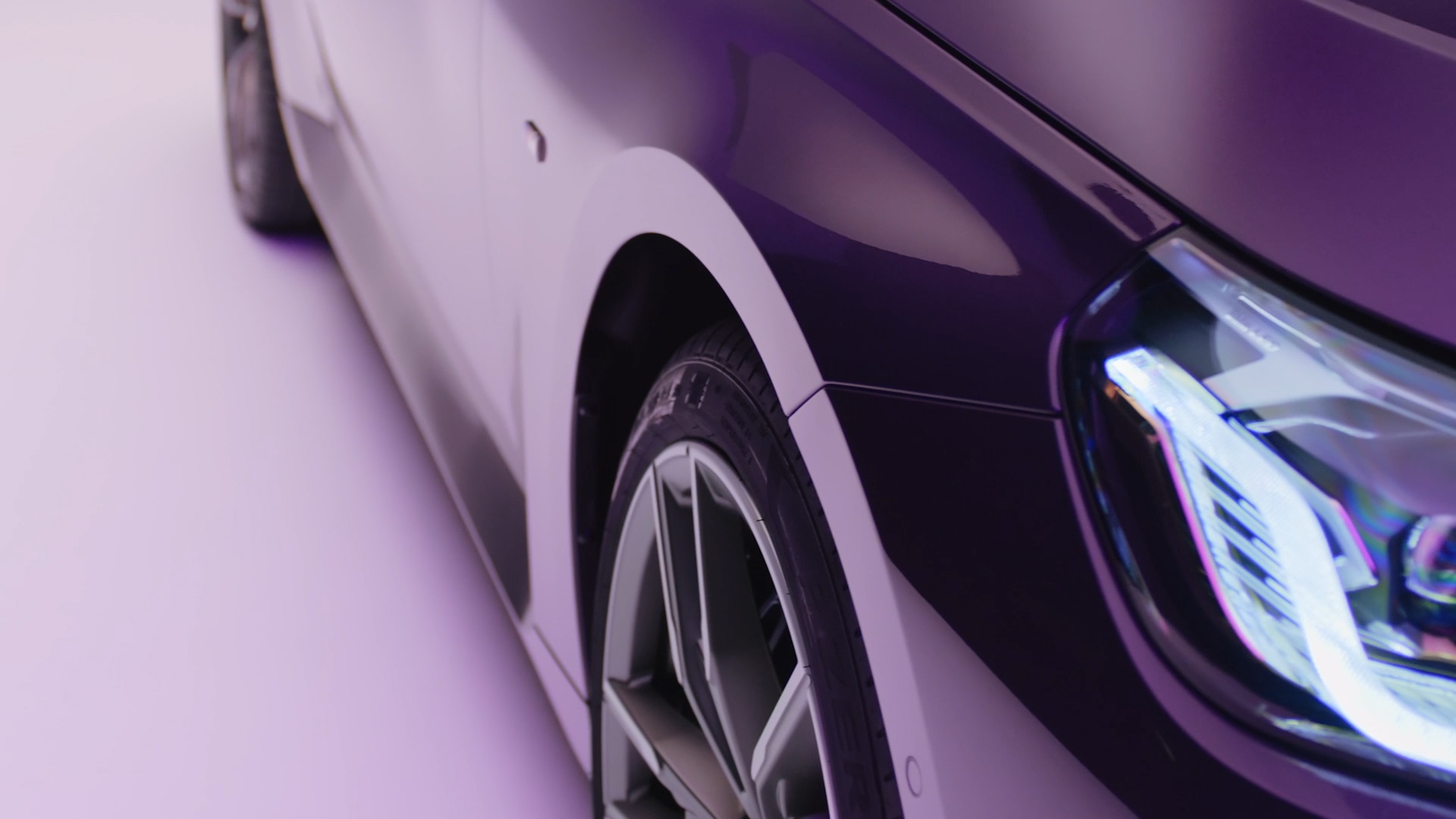 Особенности дизайна экстерьера BMW 2 серии Coupe.