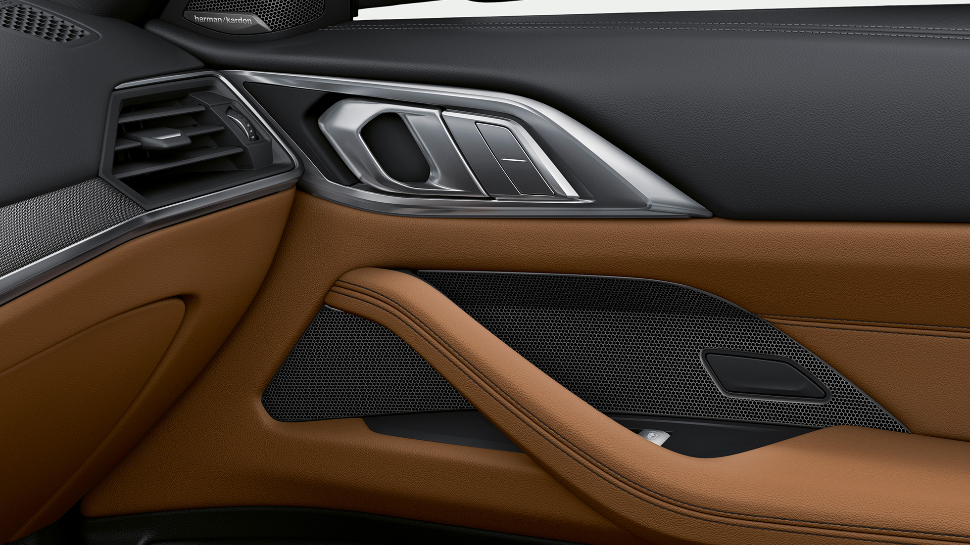 Место переднего пассажира BMW 4 серии Coupe G22 BMW 4 серии Coupe G22 2020 года, интерьер, место переднего пассажира