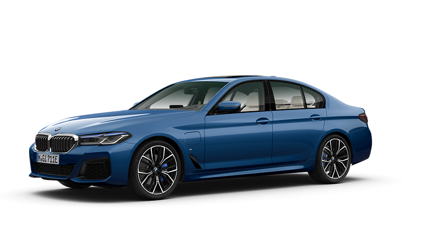 BMW 5 серии (G30) Вид спереди в три четверти в статике BMW 5 серии (G30) Вид спереди в три четверти в статике