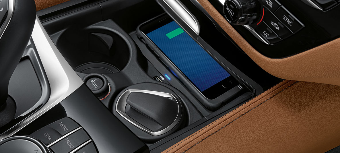 BMW 6 серии Гран Туризмо, зарядка для смартфона. BMW 6 серии Гран Туризмо, зарядка для смартфона, телефона, аксессуары БМВ, БМВ 6 GT.