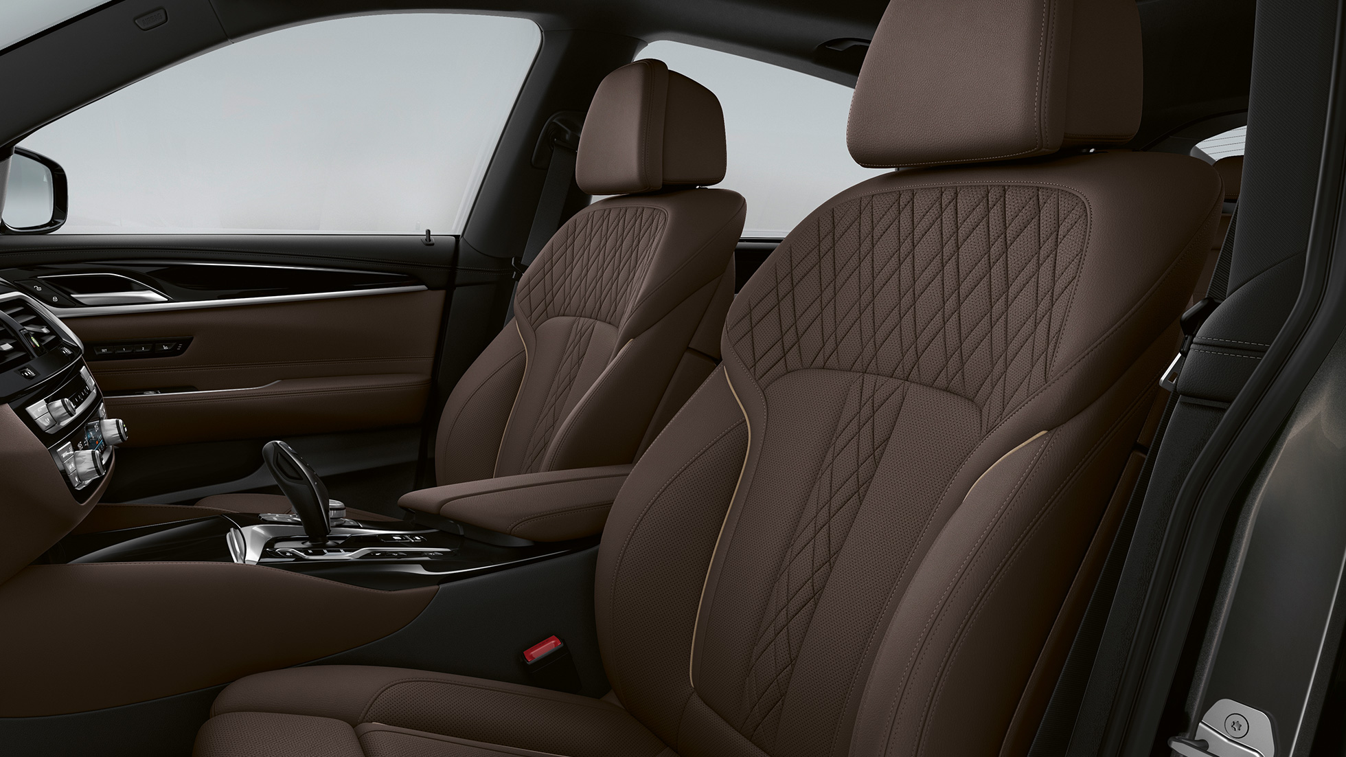 Отделка BMW 6 серии GT G32 2020 года, оснащение Luxury Line Отделка эксклюзивной кожей Nappa «Мокка», BMW 6 серии GT G32 640d xDrive 2020 года, оснащение Luxury Line, интерьер