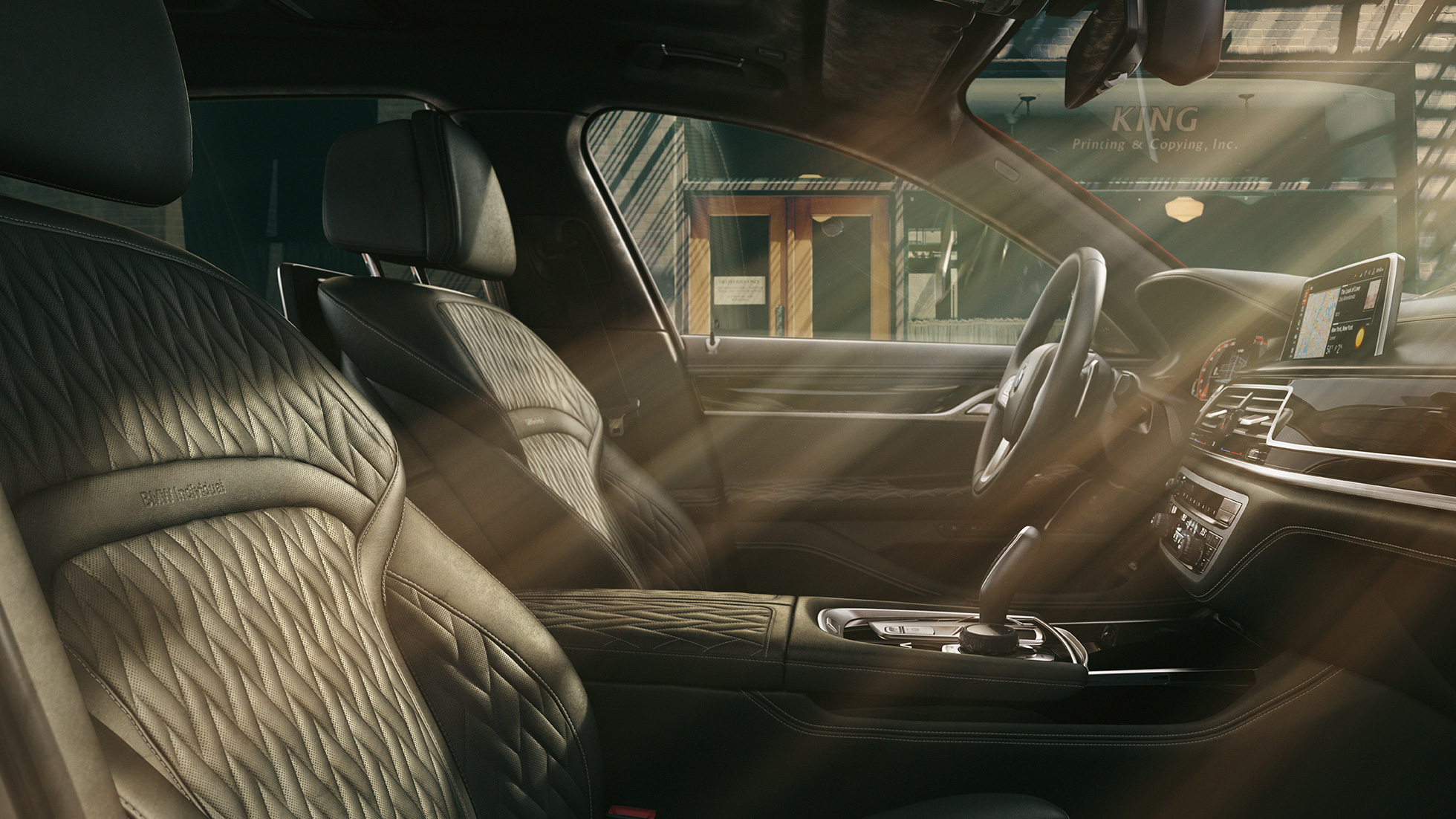 BMW 7 серии Individual с высококачественной внутренней отделкой G11 BMW 7 серии Individual с высококачественной внутренней отделкой черного цвета G11