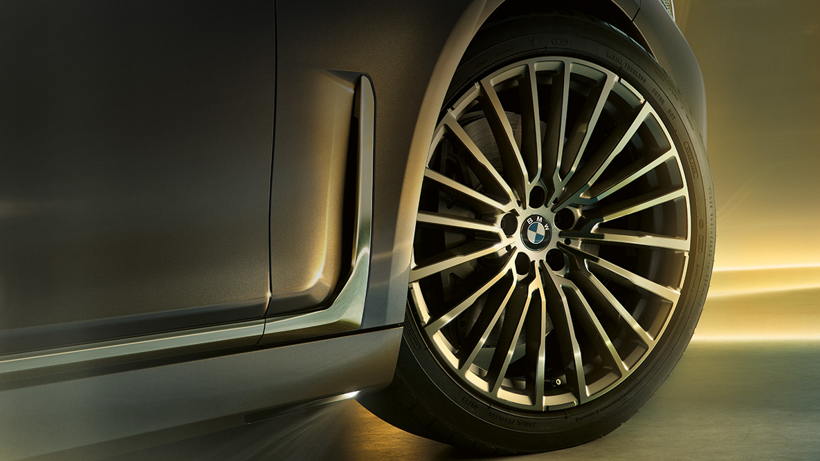BMW 7 серии колесные диски Multi-spoke G11 BMW 7 серии: многоспицевые колесные диски крупным планом G11
