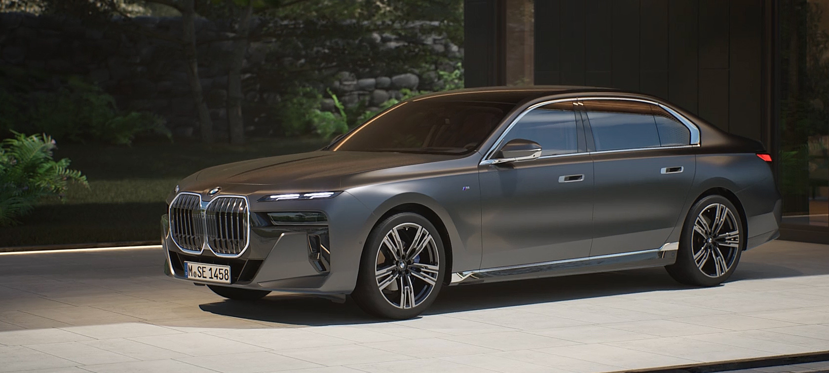 BMW 7 серии G70 ICE, 740i, пакет M Sport, особенности дизайна экстерьера BMW 7 серии G70 ICE, 740i, пакет M Sport, "Морозный Насыщенный Серый металлик", 21" M легкосплавные диски Star-spoke 908, особенности дизайна экстерьера