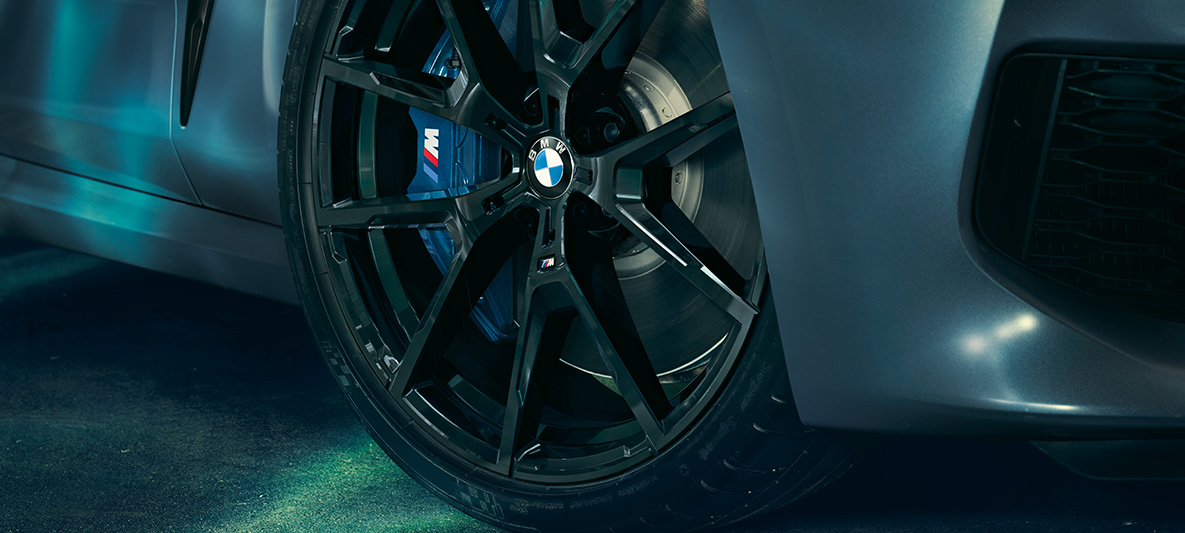 20” легкосплавные диски BMW M850i Coupe First Edition, крупный план 20” легкосплавные диски BMW M850i Coupe First Edition